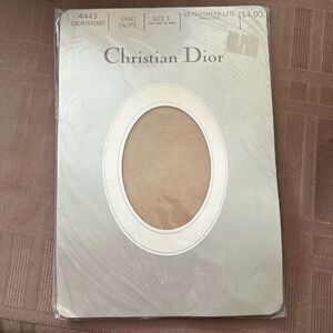 Vintage Christian Dior 4443Diorissimo ultrasheer sandalfoot pantyhose sand Taupe